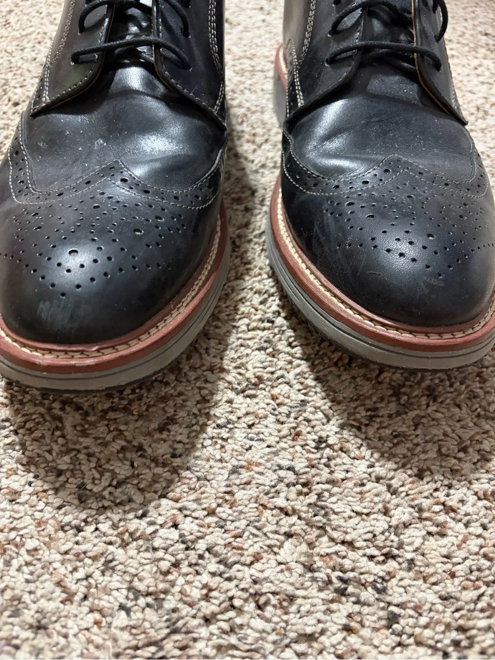 Johnston & Murphy sz 12 Men's Black Wingtip Dress Shoes with Brown traditional